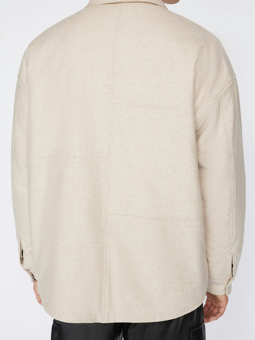 shirt back view alt:fit2